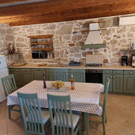 Villa Antonci-18, Pool, 3 Houses, Jacuzzi, Private Territory Antonci  Exterior photo